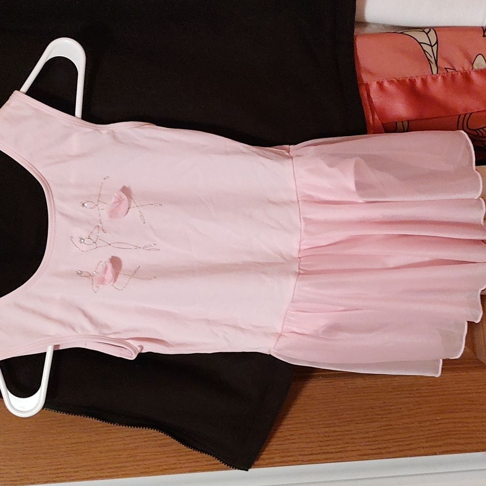Girls ballet attire play or practice!pretty in pink